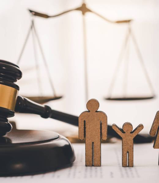Lawyer Scales Justice – Law Concepts on Human Rights Denuncia clases de religión en Chile - Servicio Evangélico.